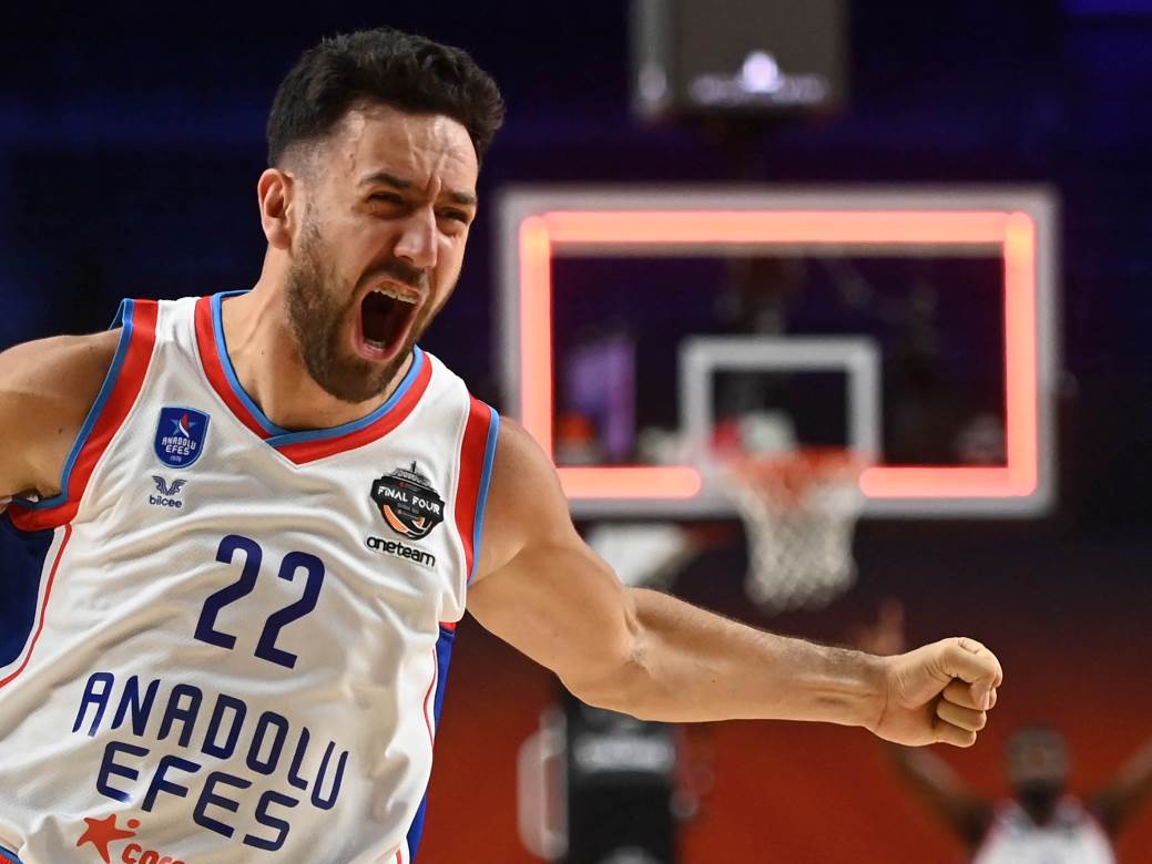  efes nudi astronomski ugovor za vasilija micića 