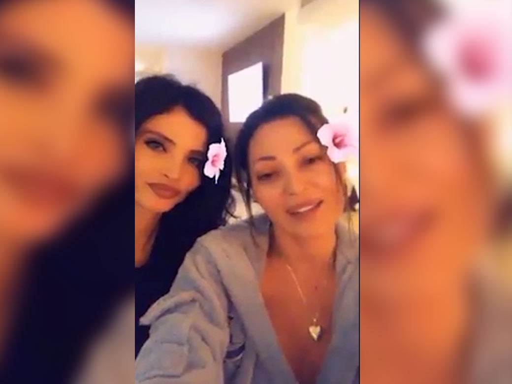  Ceca Ražnatović reklamirala Olgicu Markanović 