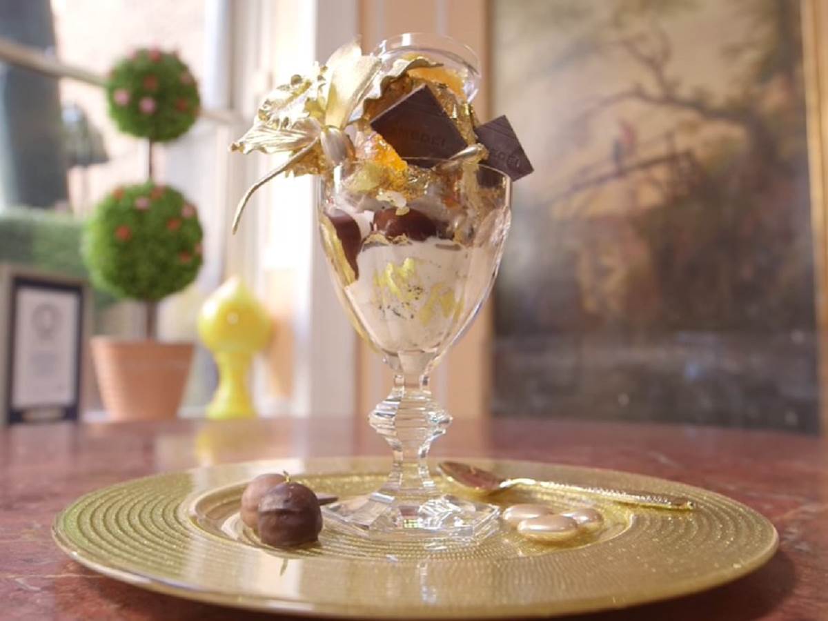  Sladoled "Serendipity’s Golden Opulence Sundae" 