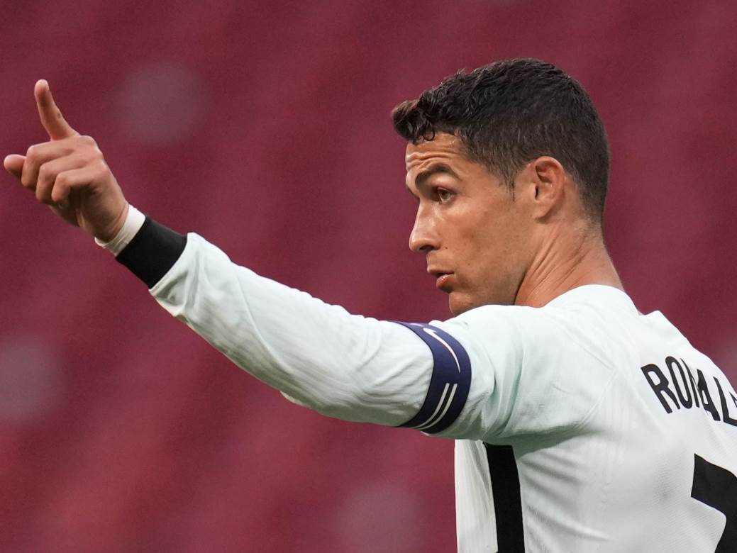  kristijano ronaldo pretrčao teren za 10 sekundi 
