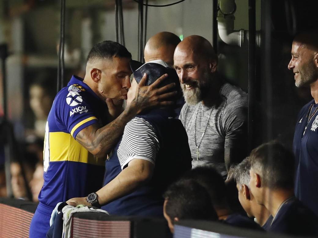 karlos tevez završio karijeru 