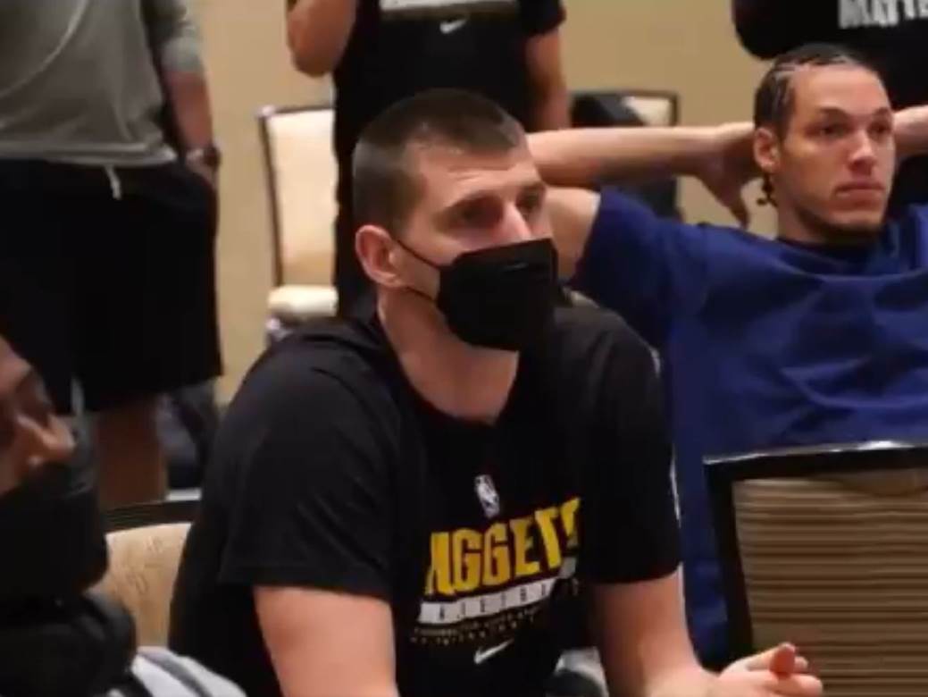 nikola jokić mvp reakcija snimak 