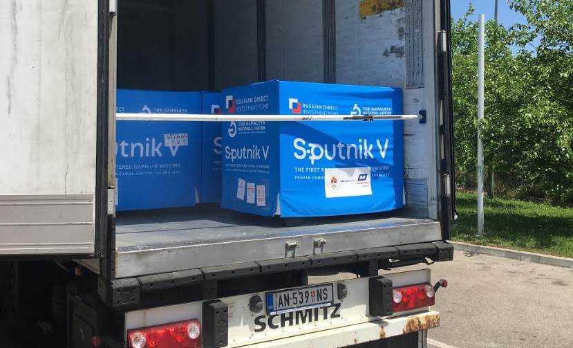  Šeranić: Stiglo novih 25.000 doza vakcina "sputnjik ve" 