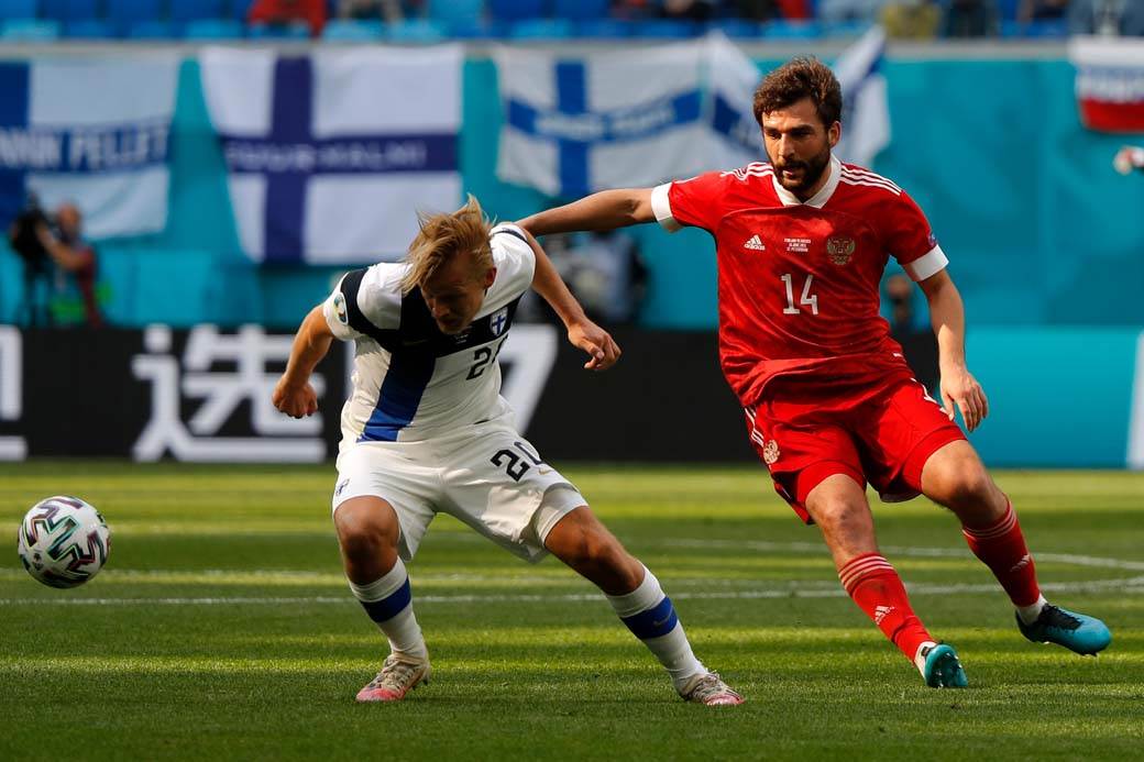  100 minuta patnje Rusa i pobjeda za mir u kući: Obradovali se više VAR-u nego bombi za tri boda! 