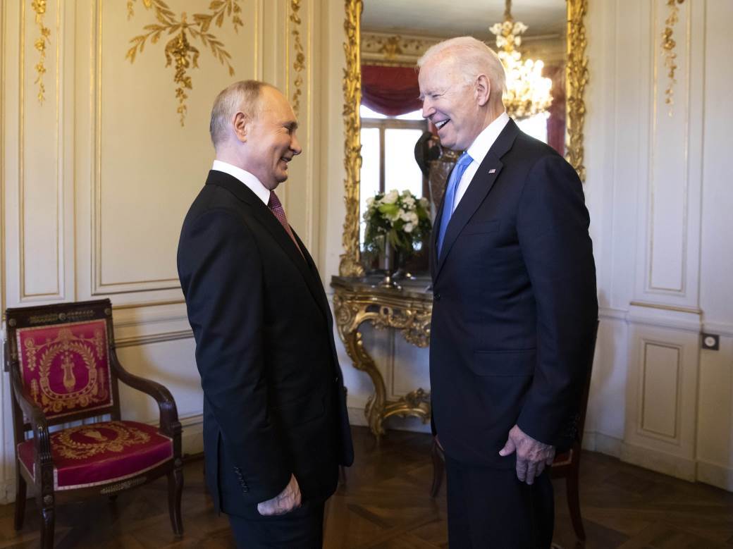  Bajden i Putin se dogovorili: Ambasadori se vraćaju na poslove 