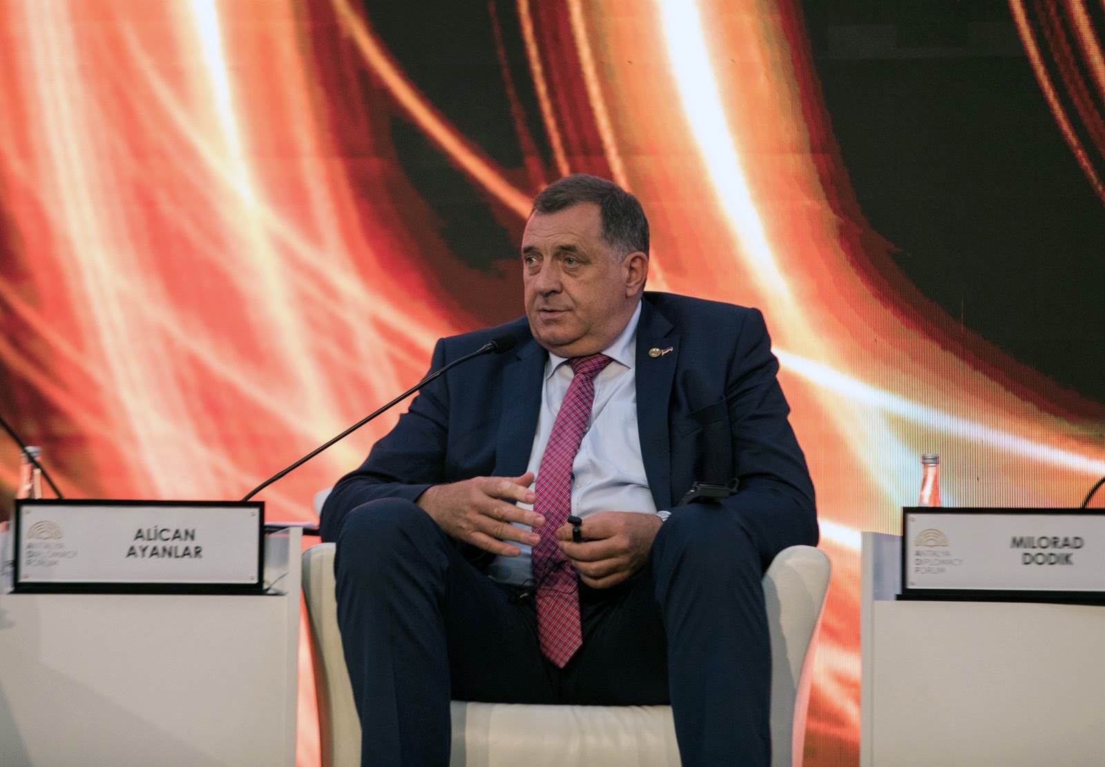  Dodik: Bio sam jasan u Antaliji - nema saglasnosti za NATO u BiH 