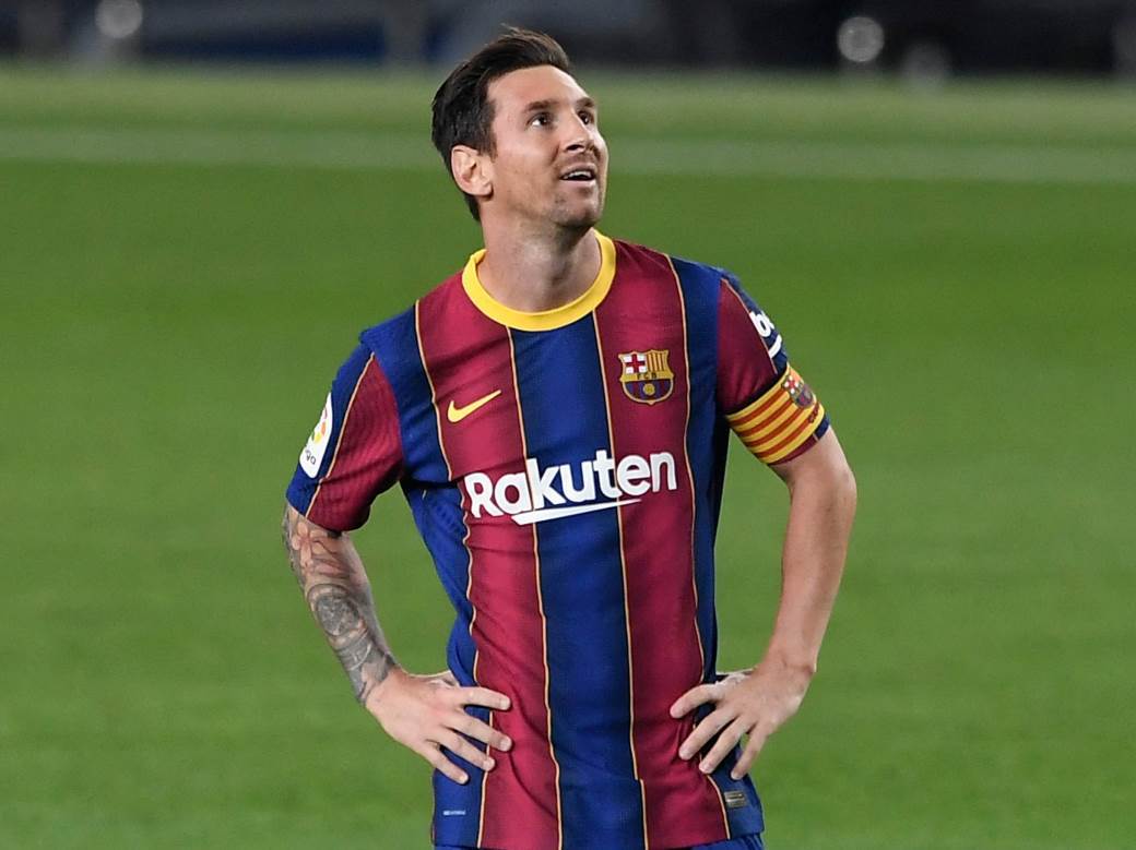  mesi ostaje u barseloni 