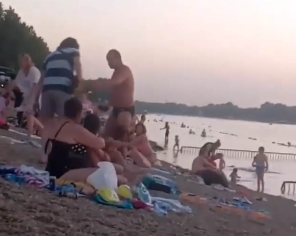  tukao ženui na adi ciganliji 