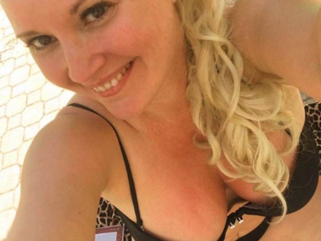  Skinula se Maja Nikolić u 46. godini! Kupaći otkrio više nego što je trebalo (FOTO) 