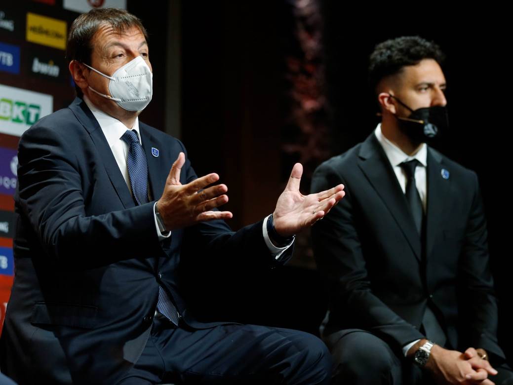  efes trener ataman bijesan zbog odlaska igrača u nba  