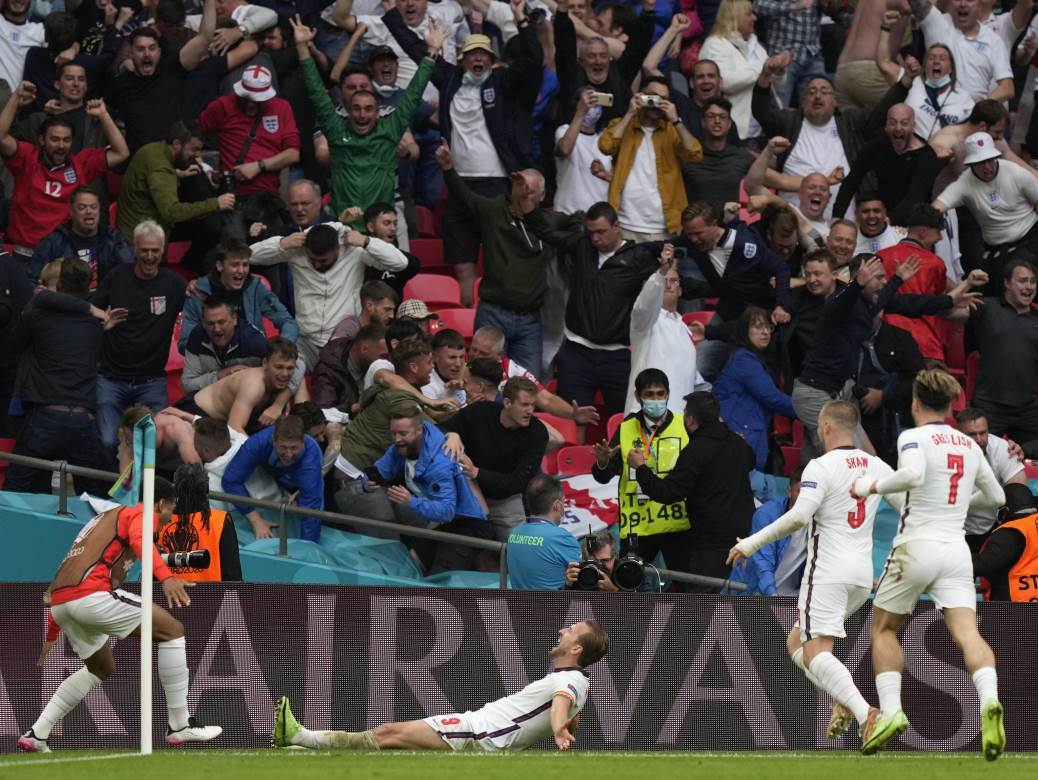  Dominacija! Engleska zgazila Ukrajince: Šo perfektan, Kejn bez milosti – fudbal se vraća kući! 