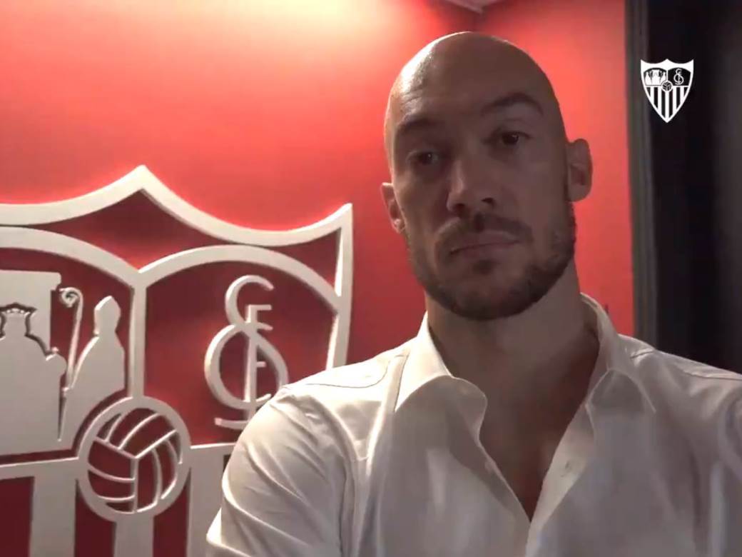  marko dmitrović prešao u sevilju 