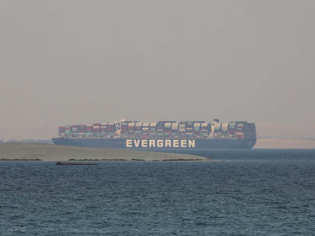  Teretnjak koji je začepio Suecki kanal će biti pušten u srijedu 