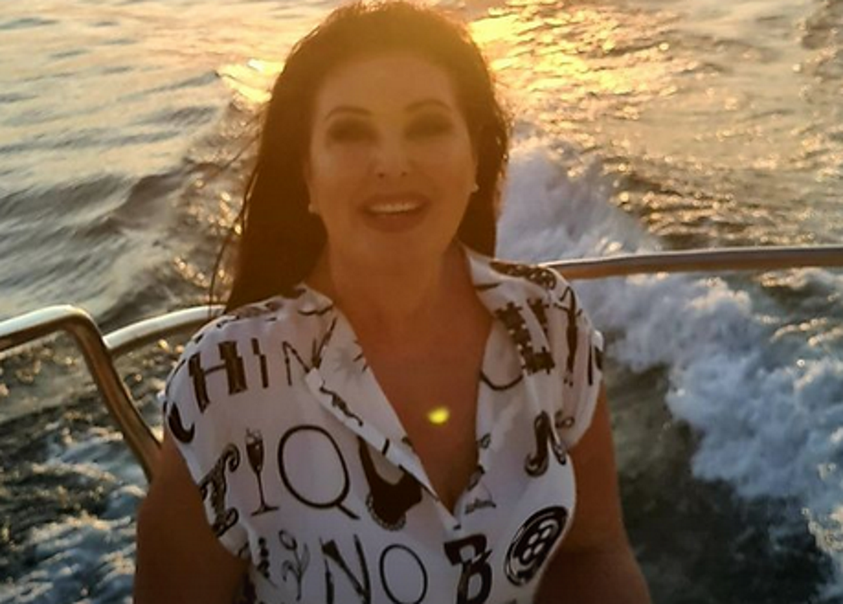  Jahtu zamijenila helikopterom! Dragana Mirković ljetuje gdje i svjetske zvijezde - smršala i oduševila haljinom! (VIDEO) 