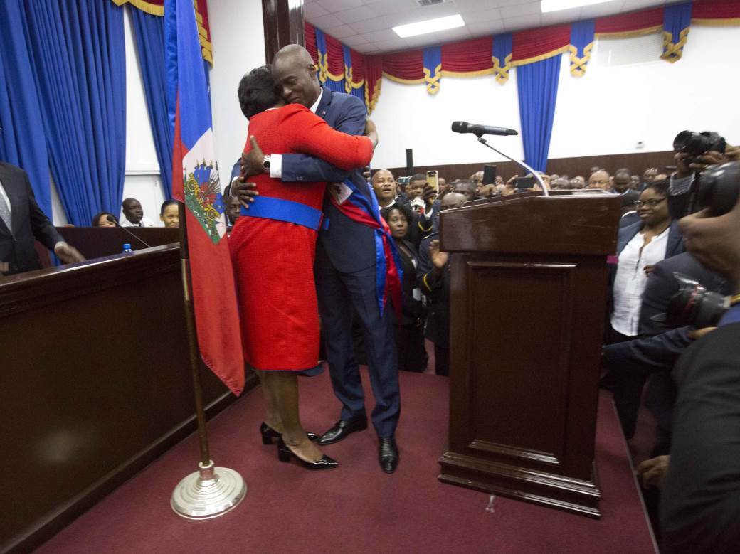  Martina Moiz, supruga ubijenog predsjednika Haitija kritično 