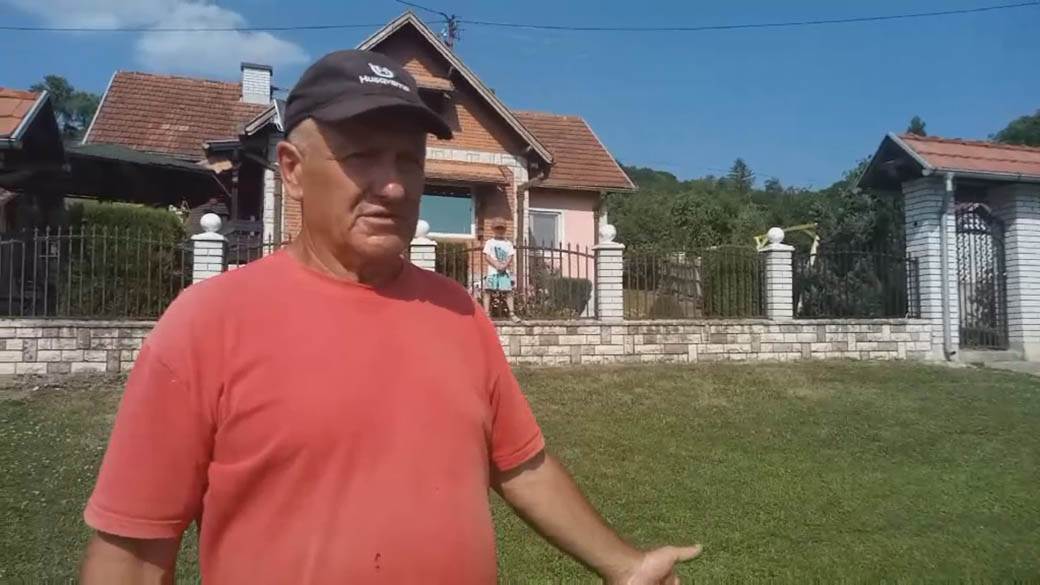  Protivgradna raketa mu pala u dvorište, tragedija izbjegnuta "za dlaku" 