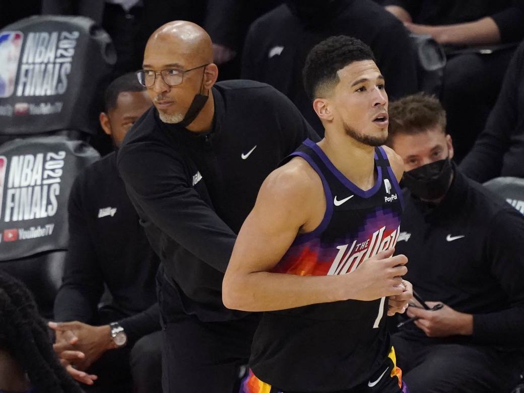 nba liga finiks devin buker 