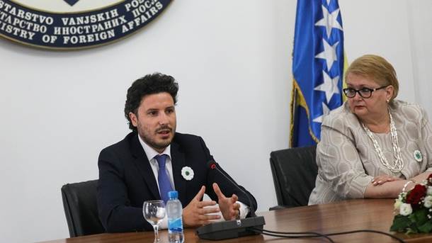  Abazović najavio posjetu Potočarima i pozvao turiste iz BiH da posjete Crnu Goru 
