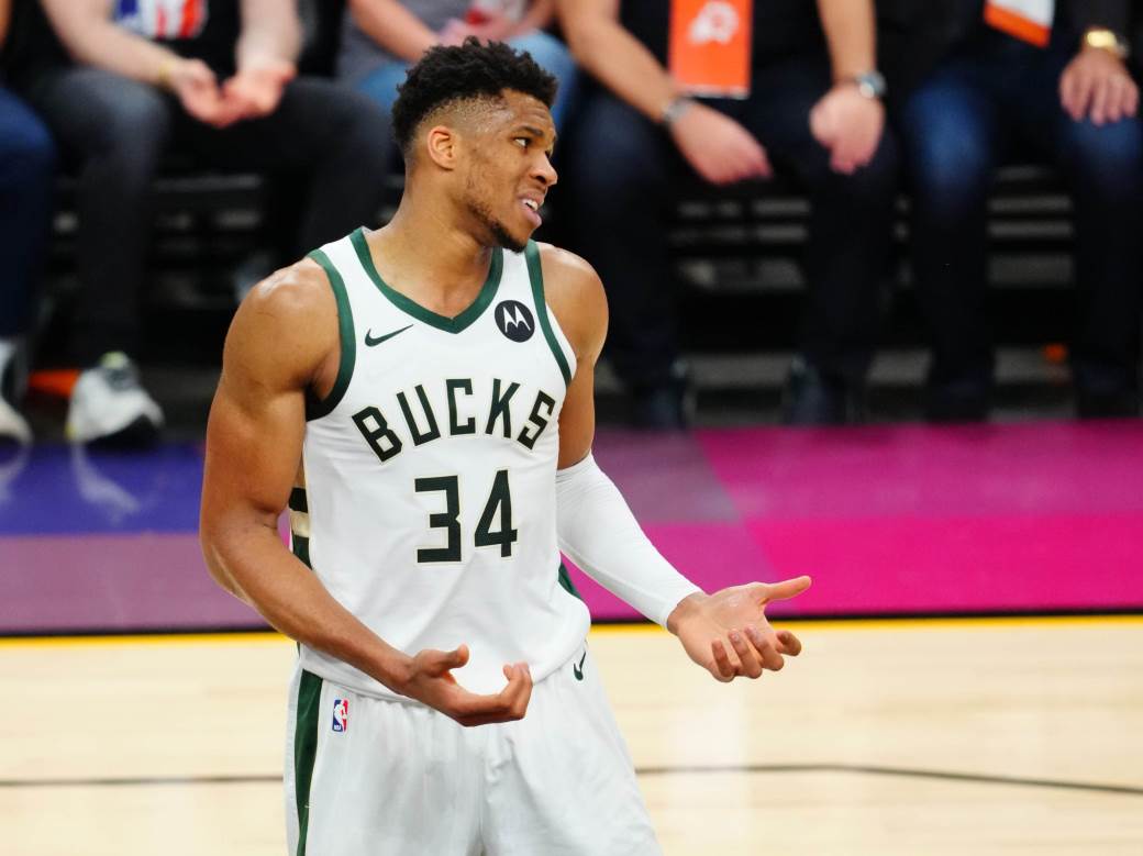  janis adetokumbo izgubio ključ od sobe 