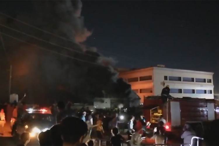  Požar u kovid bolnici, poginulo više od 50 ljudi (VIDEO) 