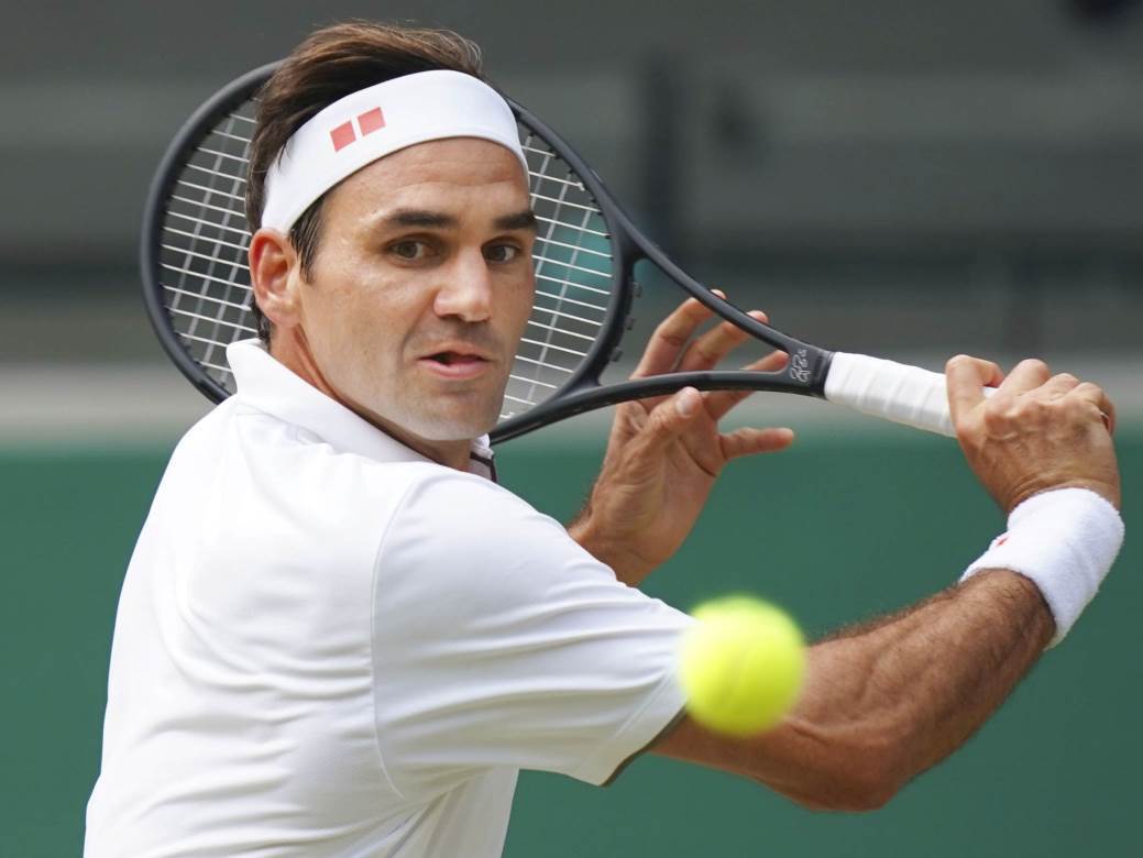  Rodzer-Federer-prodao-reket-sa-Vimbldona 