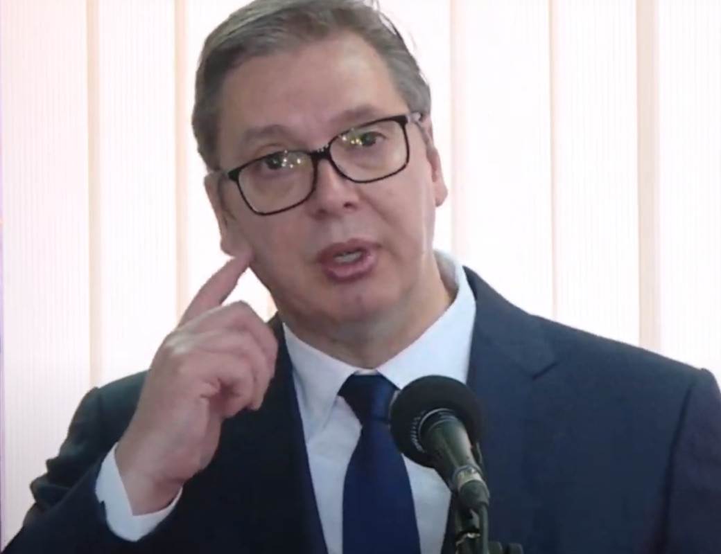  Vučić će primiti treću dozu vakcine 