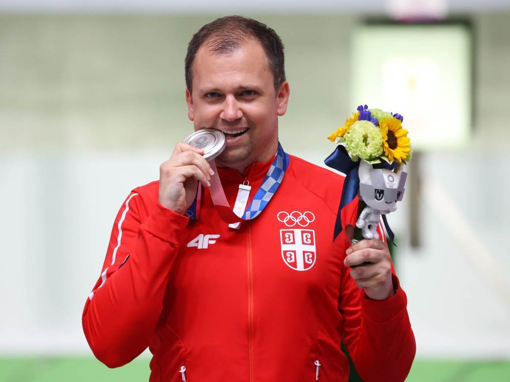  Ko-je-Damir-Mikec-prvi-osvajac-srebra-za-Srbiju 