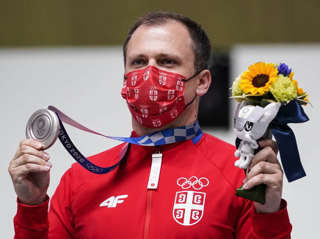  Damir-Mikec-srebrna-medalja-nacionalna-penzija-nagrada-Olimpijske-igre 