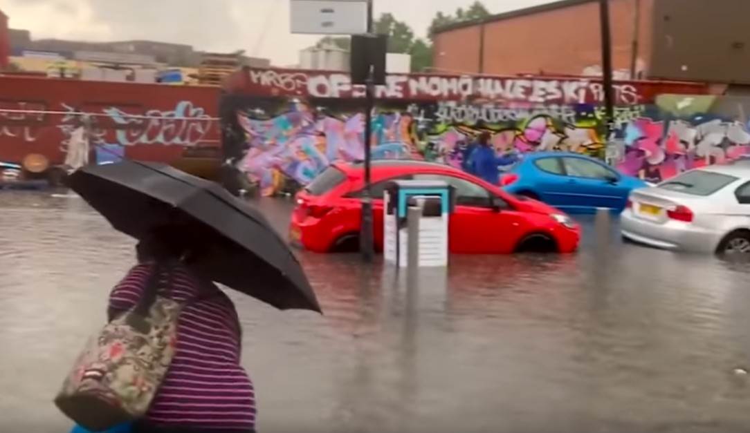 Poplavljeni dijelovi Londona (VIDEO) 