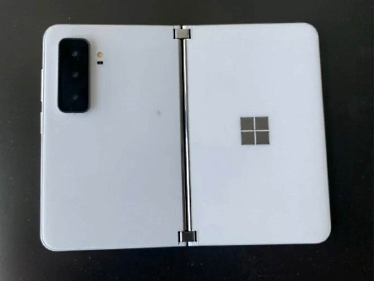  Microsoft ne odustaje od telefona: Surface Duo 2 donosi nekoliko poboljšanja 