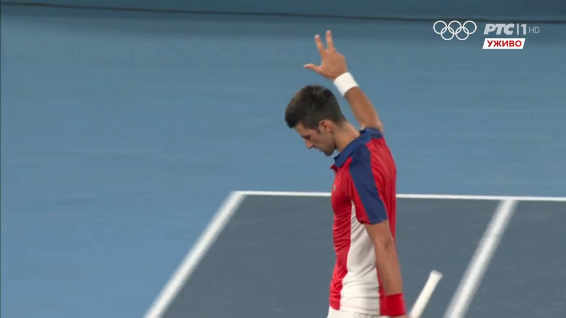  Novak-Djokovic-podigao-tri-prsta-uvis-slavlje-na-Olimpijskim-igrama-VIDEO 