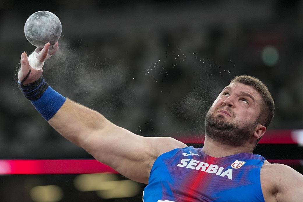  Srbija sanja još jednu medalju, Sinančević sjajno bacio: Imao nezgodu u krugu, strijepio, ali na kraju prošao! 