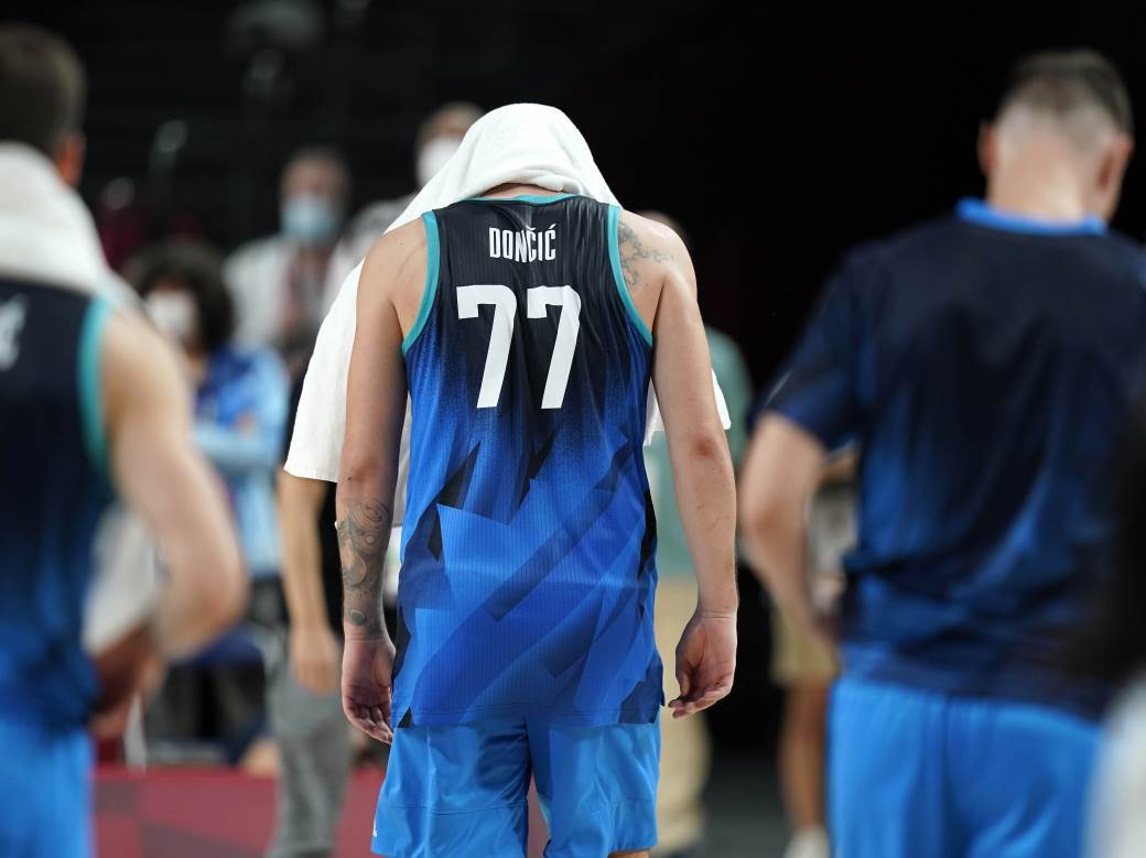  Luka-Doncic-ljut-na-sudije-FIBA-se-dogodila 