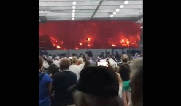  Požari u Grčkoj, snimak iz trajkta 