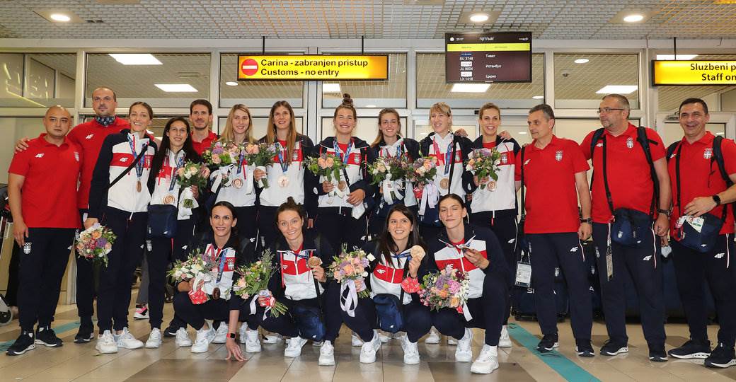  odbojkašice srbije vratile se u beograd selektor zoran terzić zadovoljan 