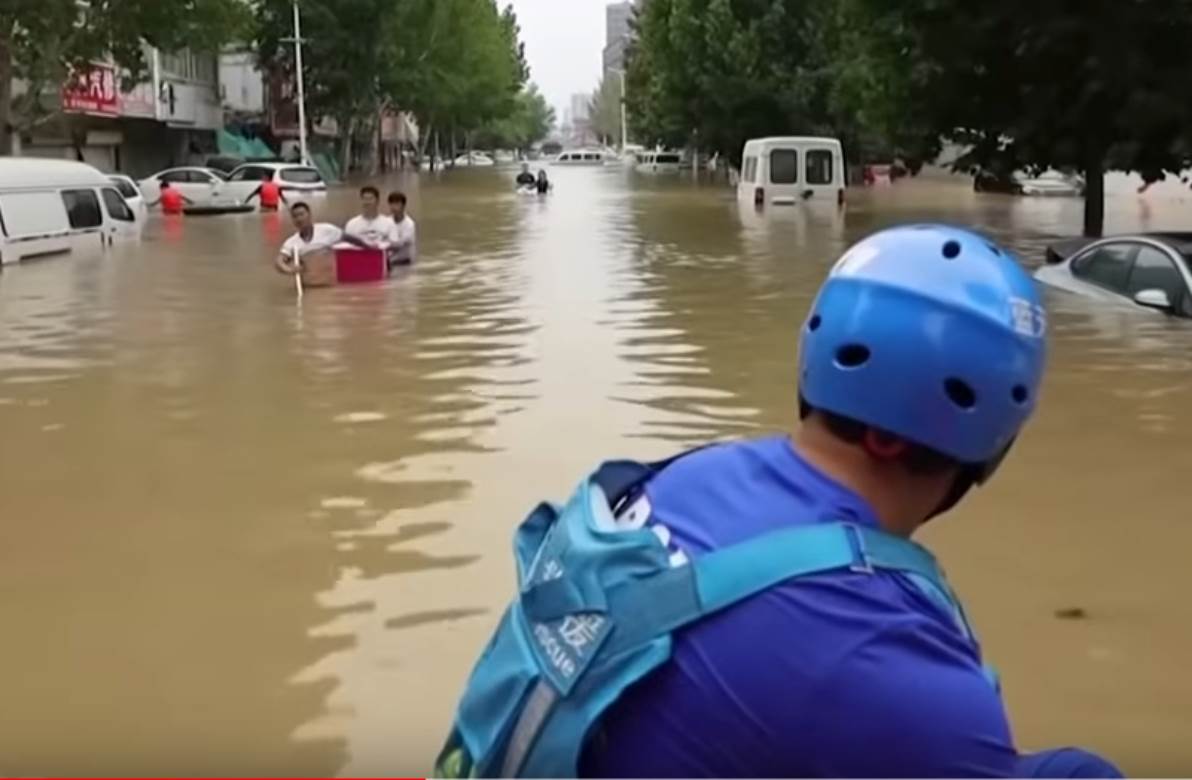  Katastrofalno nevrijeme u Kini: U poplavama stradala najmanje 21 osoba, oštećeno skoro 3.000 kuća (VIDEO) 