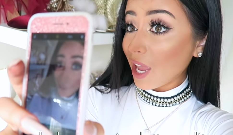   Stručnjak objasnio zašto smo na nekim fotkama ''ružni'', a na nekima lijepi 