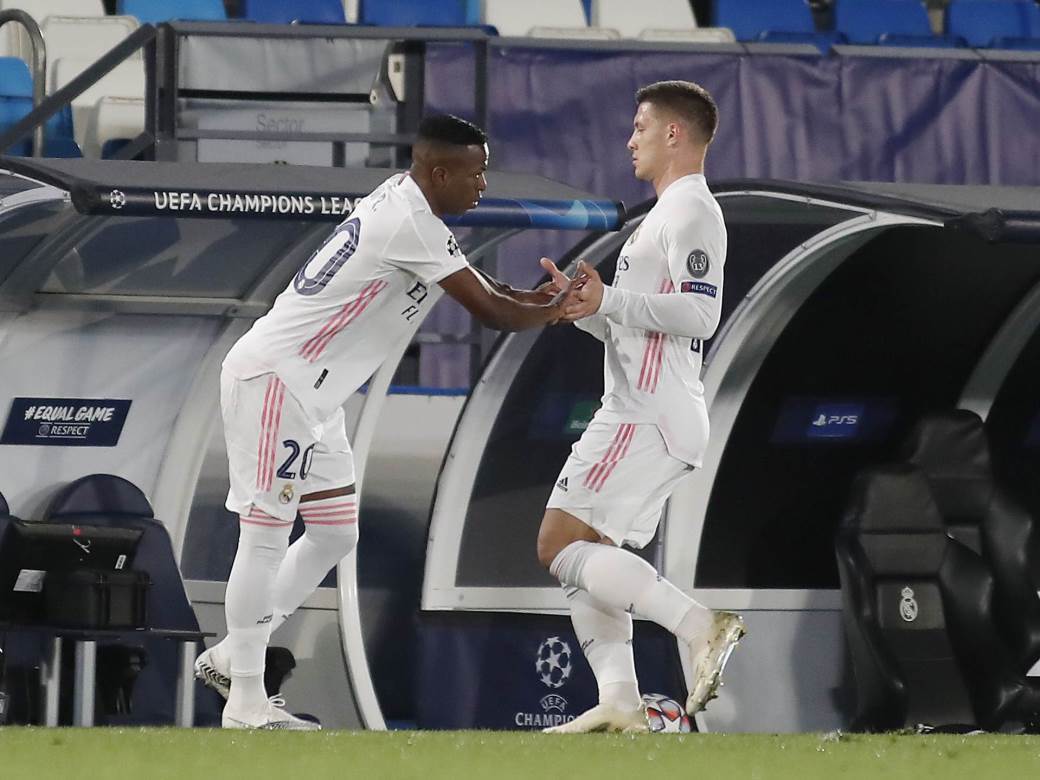  Karlo-Anceloti-kritikovao-Vinisijusa-Zuniora 