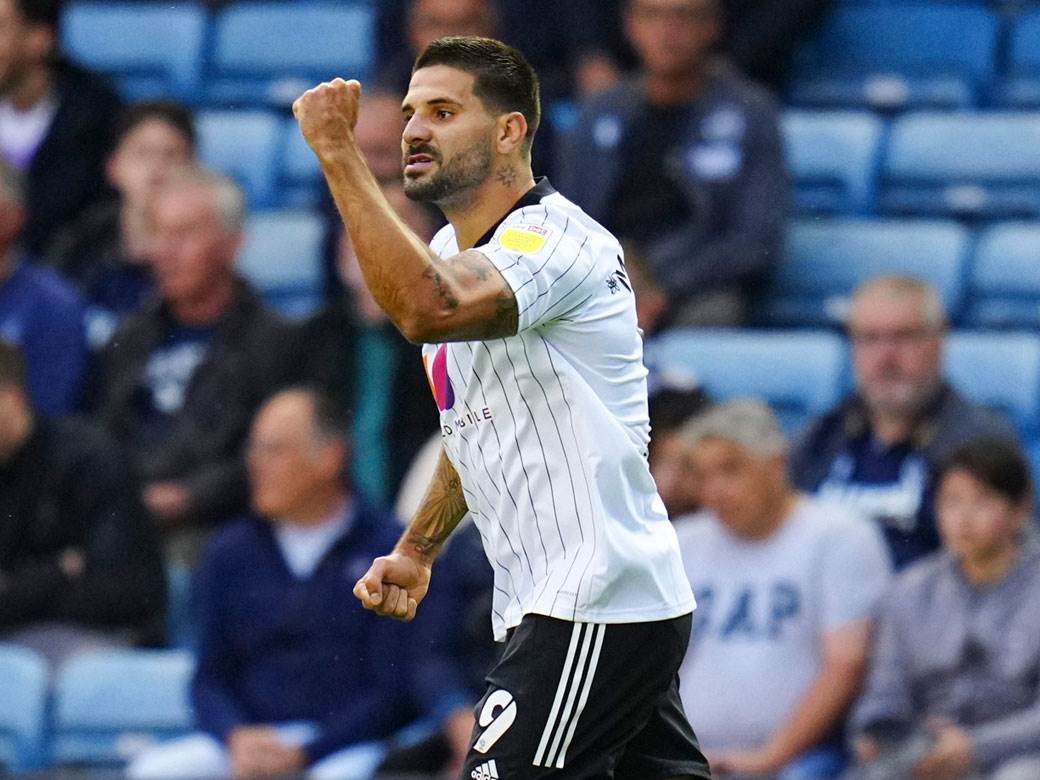  Englezi izračunali koliko će još Mitrović dati golova do kraja sezone 