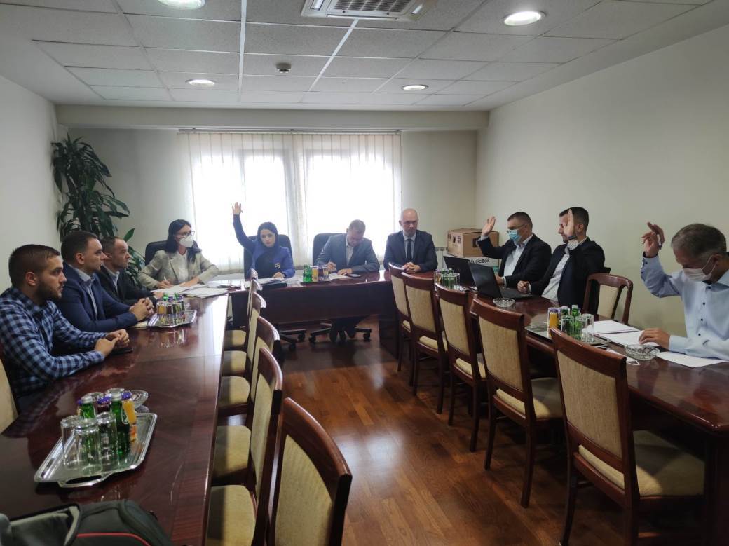  Smijenjen direktor "Vodovoda" Zoran Popović, novi direktor Predrag Duduković 