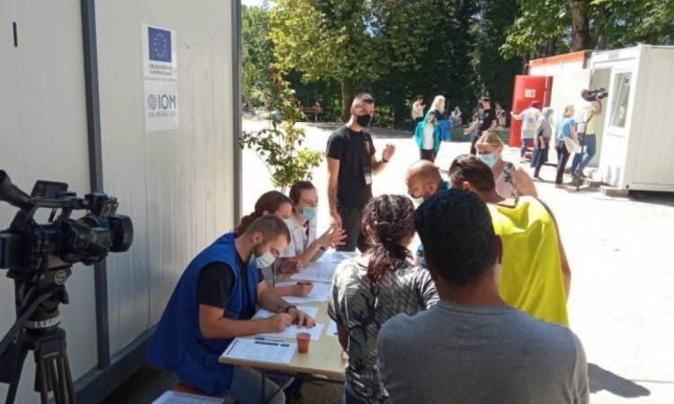  Vakcinacija migranata u kampu Lipa 