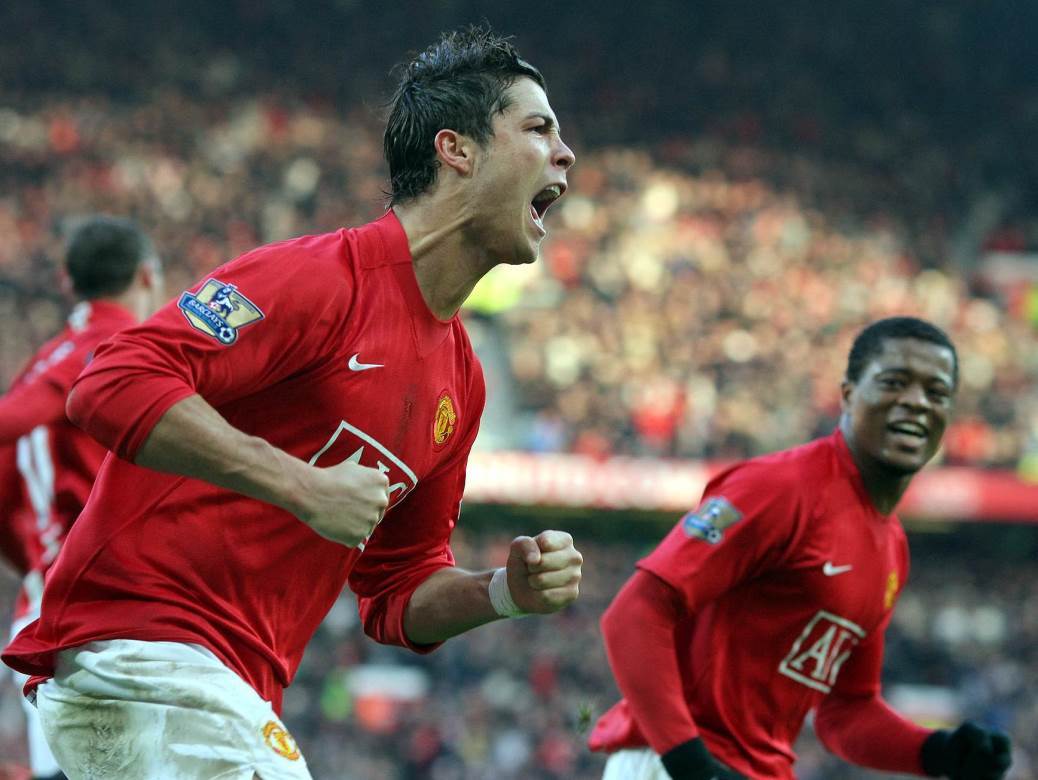  Ronaldo poslao poruku Evri da se vraća u Mančester 