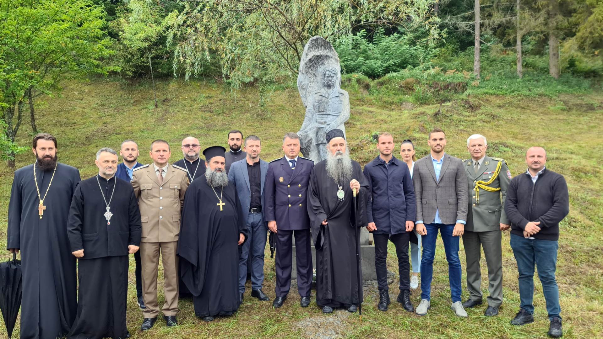  Otkriven spomenik Spomenku Gostiću 