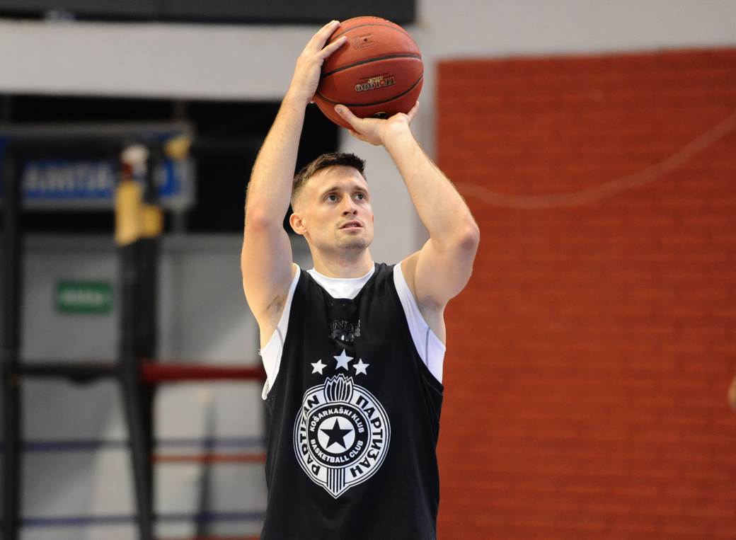  kk partizan aleksa avramović 
