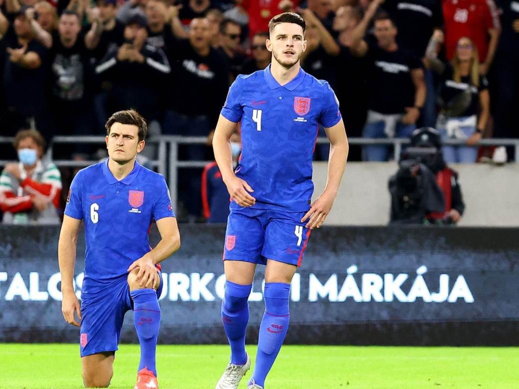  poljska engleska zvižduci englezi klečali borba protiv rasizma 