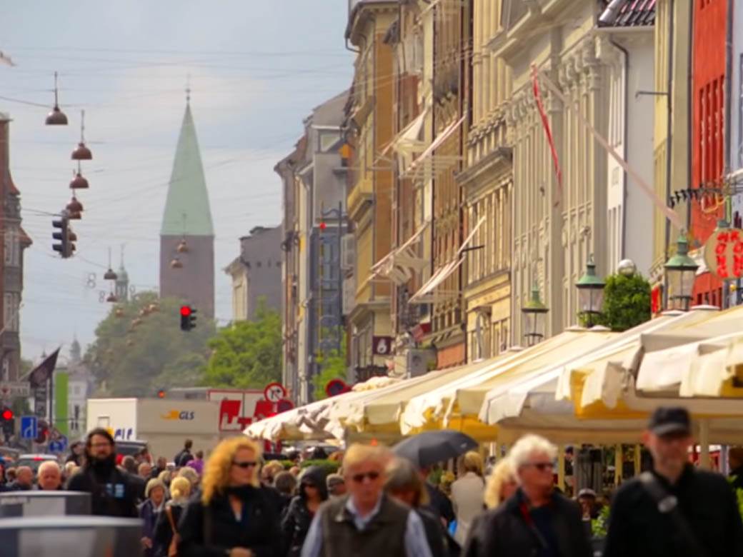  Danska ukida ograničenja protiv kovida 