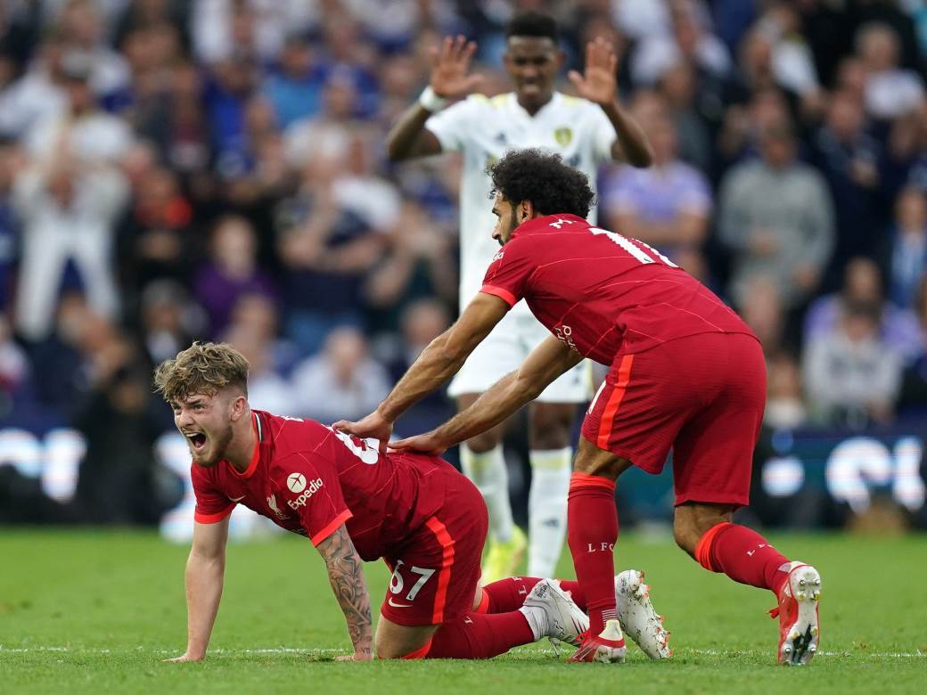  Harviju-Eliotu-iz-Liverpula-slomljena-noga-na-utakmici-video 