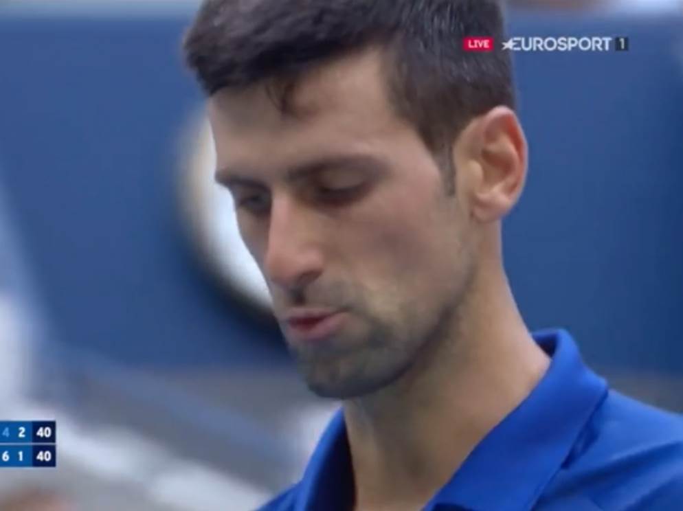  Novak-Djokovic-psuje-u-finalu-US-opena 