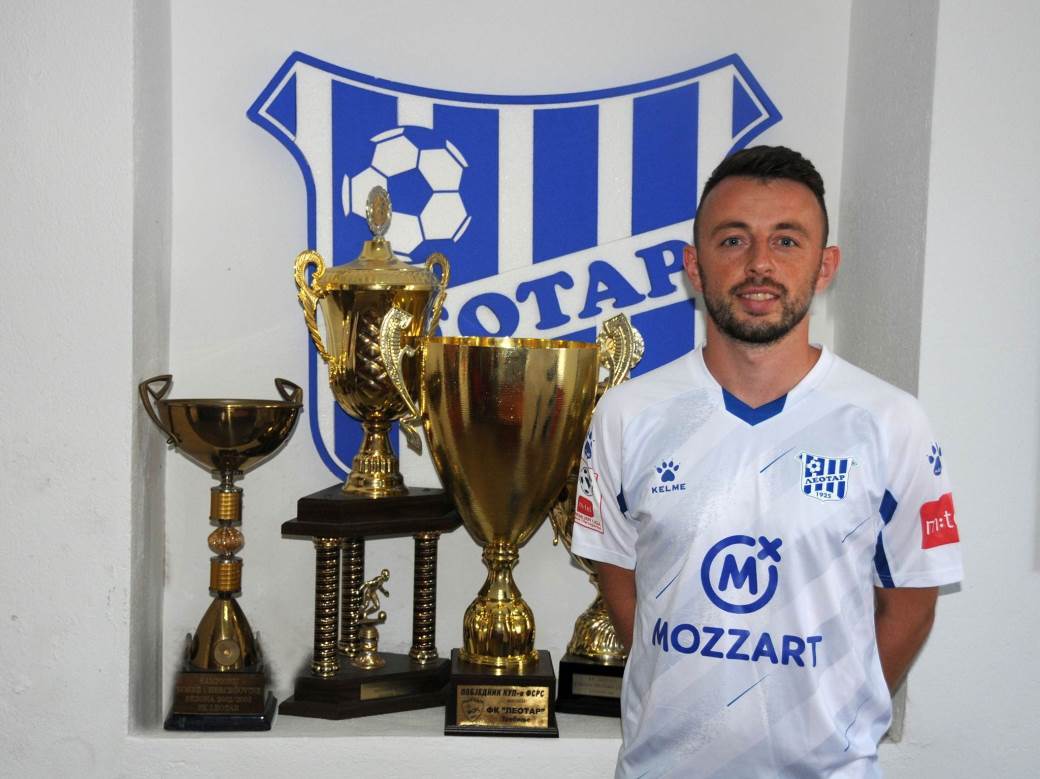  saša maksimović potpisao za leotar 
