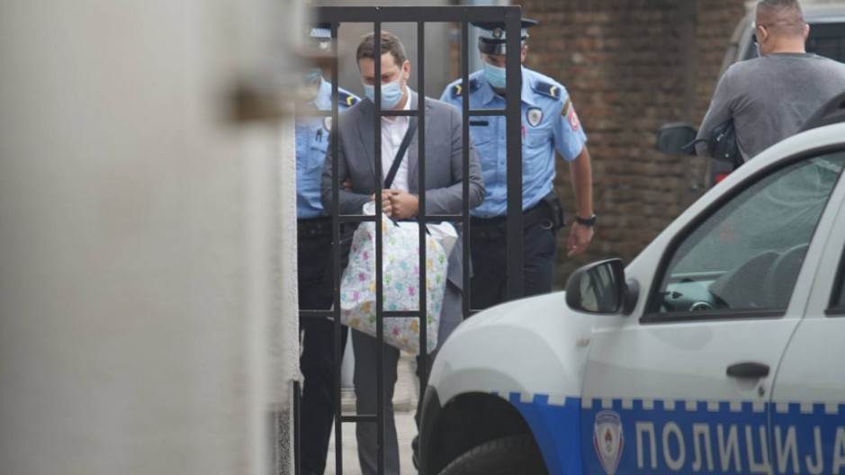  Sudu predati osumnjičeni u aferi "Institut": Predložen pritvor, čeka se odluka(FOTO) 